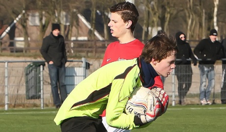 Excelsior'31 B1 op inzet van de mat geblazen bij Den Ham (5-0)