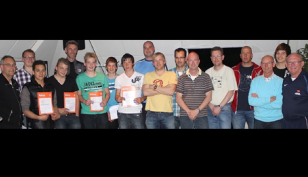 Nieuwe lichting Excelsior'31 clubscheidsrechters ontvangt diploma