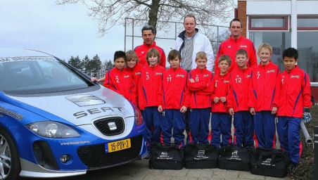Broekhuis Rijssen B.V. steekt Excelsior'31 E4 volledig in het nieuw!
