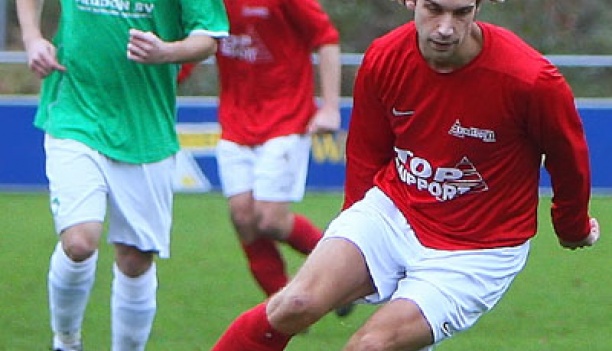 Jelte van der Berg legt met 3 treffers basis voor 6-0 overwinning Excelsior'31 2 (op Go Ahead Kampen 2)