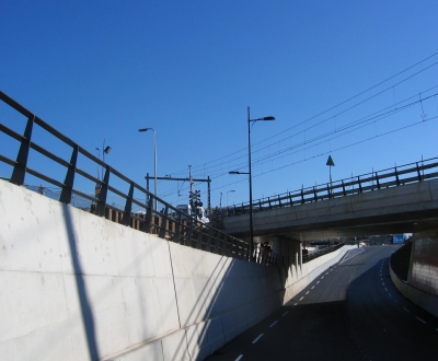 Foto bij Reggesingel hekwerk en geluidsschermen