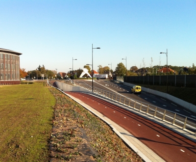 Foto bij Reggesingel hekwerk en geluidsschermen