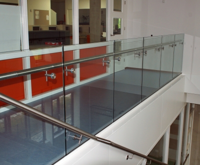 Foto bij Hogeschool en sporthal CSG Het Streek