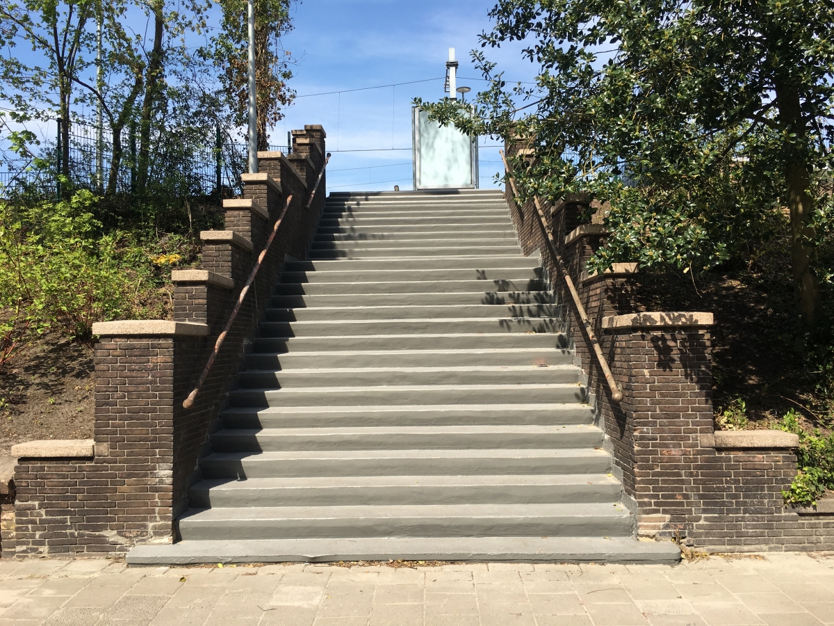 Renovatie betontrap Enschede