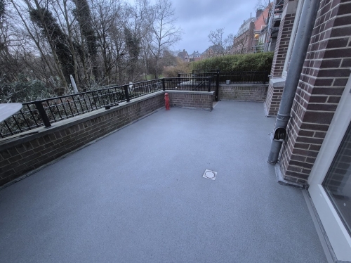 Ga naar Terrasvloer woning Oranje Nassaulaan Amsterdam 