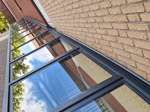Ga naar Galerijen, trappen en bordessen Appartementencomplex Marktzicht