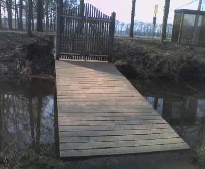 Afbeelding bij Antislip houten bruggen Kasteel Slangenburg