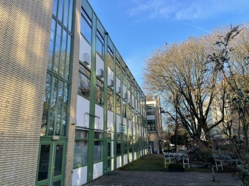 Ga naar Beglazing en Schilderwerk Power College 